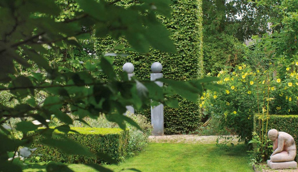 Exclusieve potterie en tuinornamenten | Hovenierscentrum De Briellaerd Barneveld