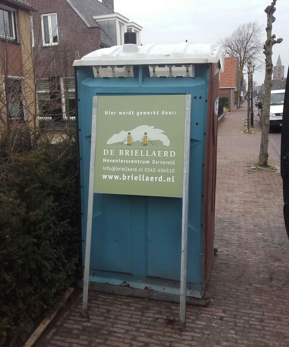 Hier wordt gewerkt door de Briellaerd