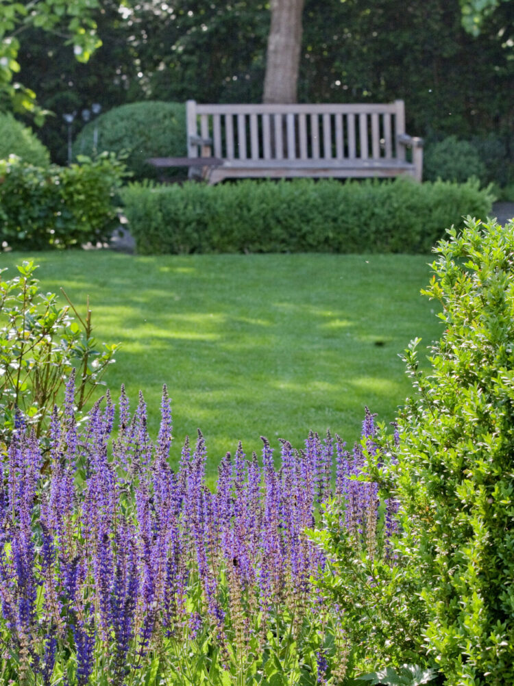 Klassieke tuin in Genemuiden