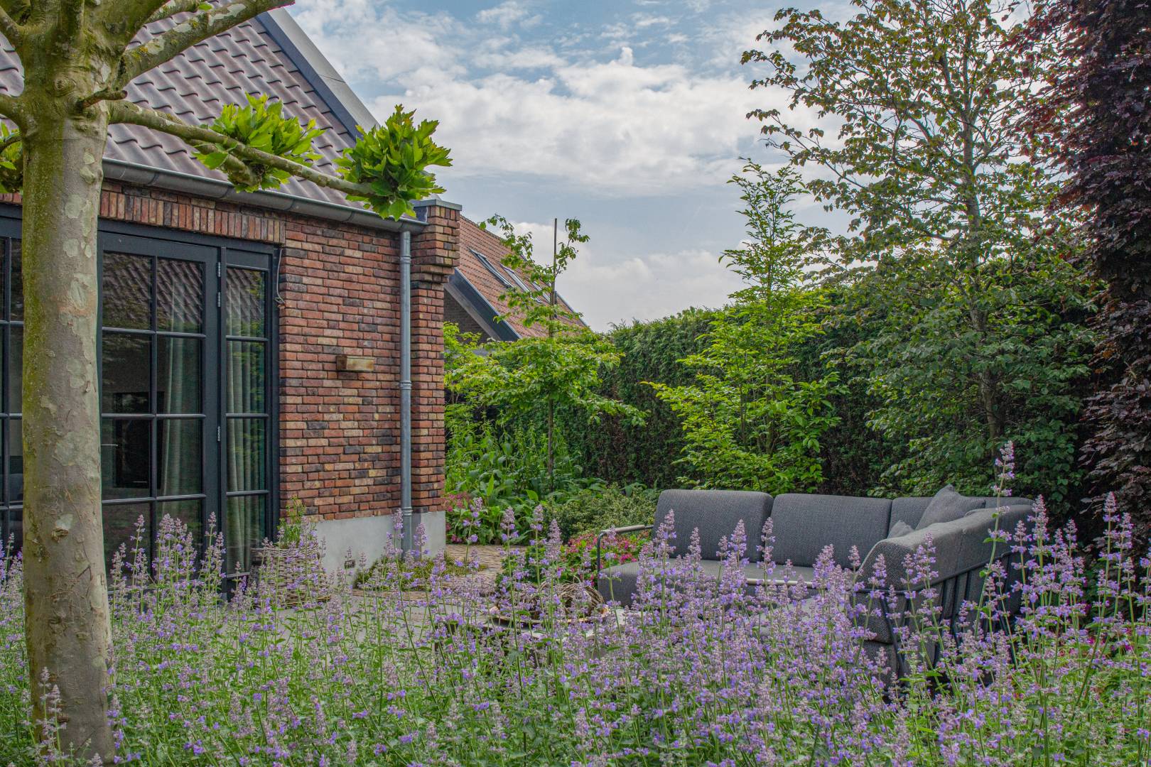 Gerealiseerde landelijke tuin van De Briellaerd in Kootwijkerbroek